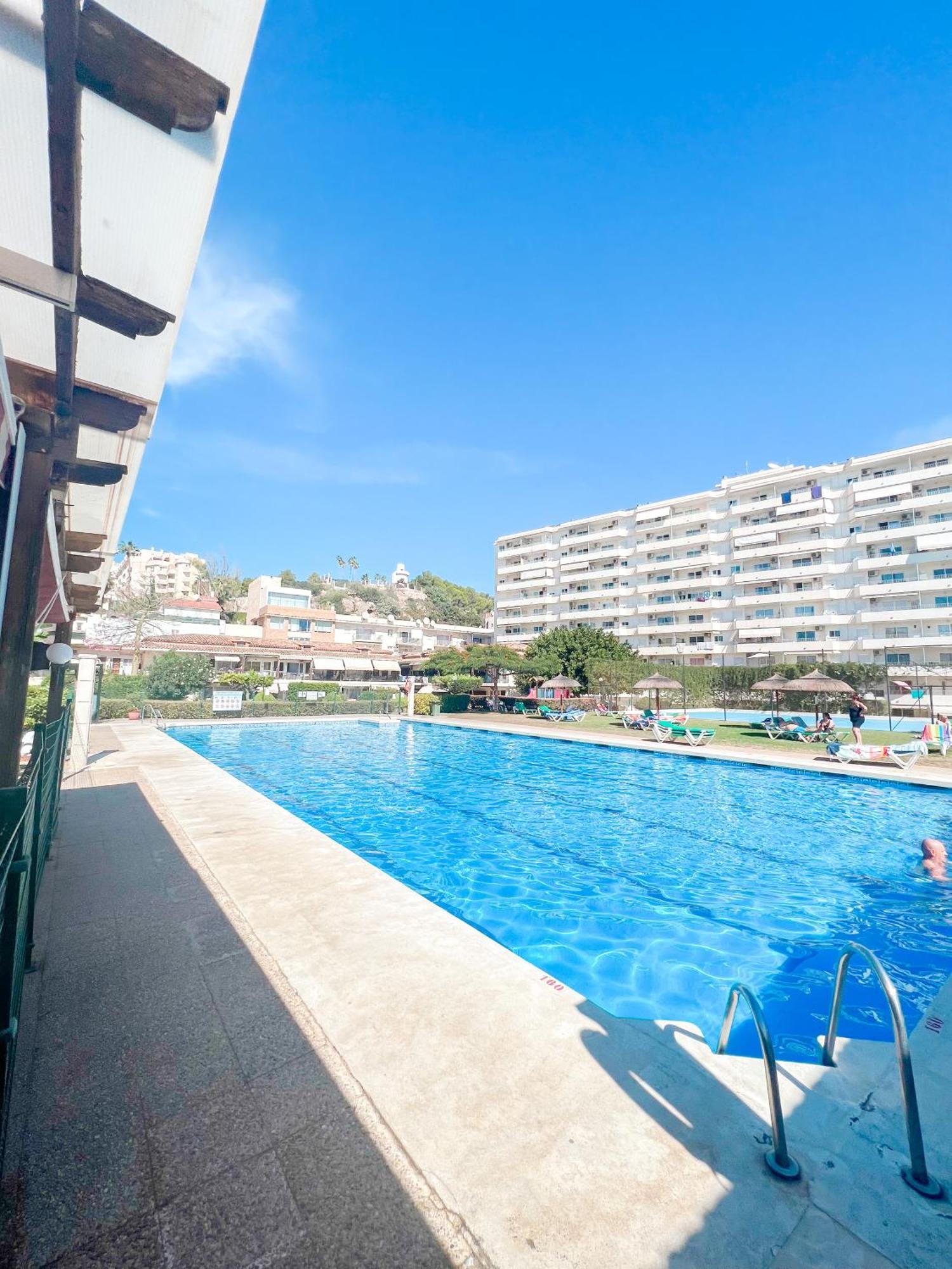 Cozy & Sunny Carihuela Park Daire Torremolinos Dış mekan fotoğraf